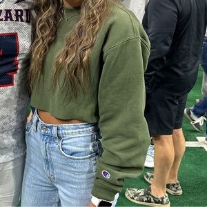 Champion Dark Green Cropped Sweatshirt